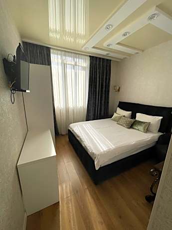 Deluxe Double Room with Bath