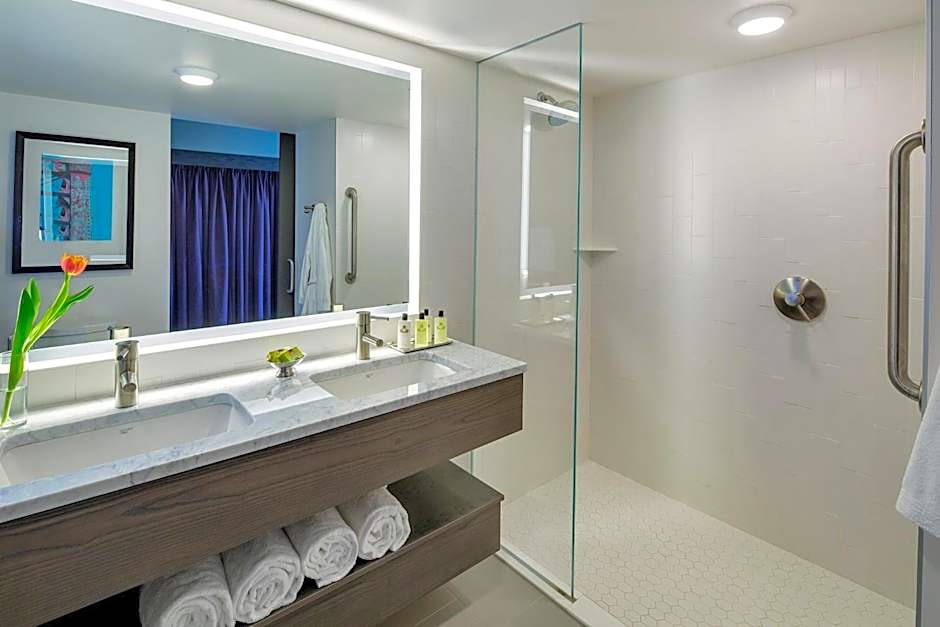 InterContinental Saint Paul Riverfront By IHG