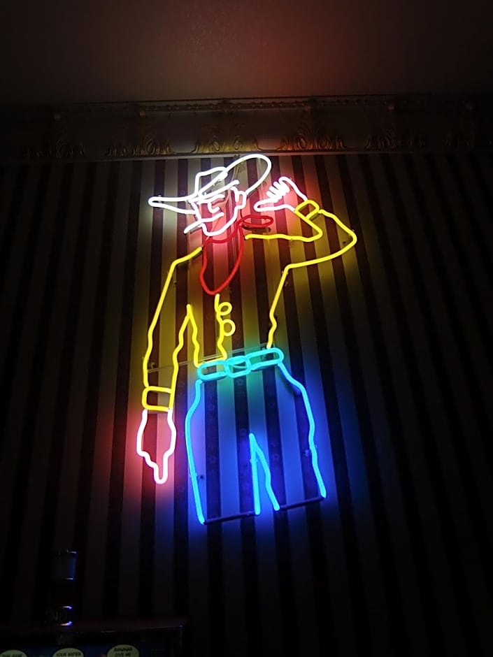 Longstreet Inn & Casino