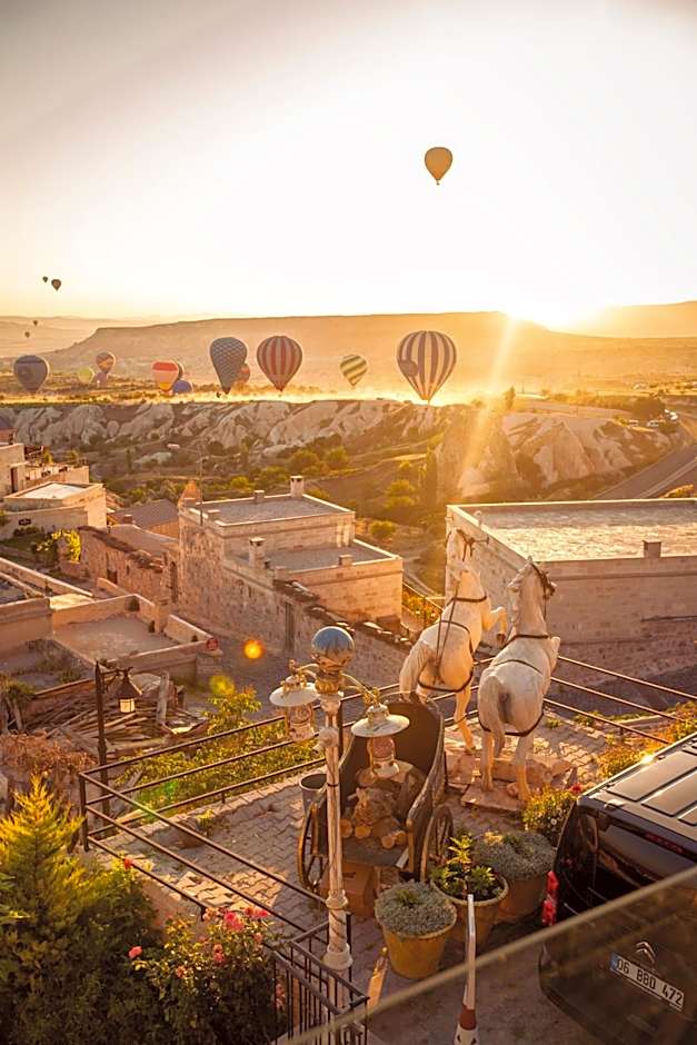 Cappadocia Fairy Chimneys Selfie Cave Hotels - Special Class