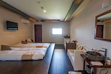 Japanese-Style Corner Room with Open-Air Bath and Sea View - Upper Floor