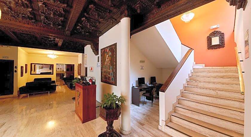 Thunderbird Carrera Hotel & Casino