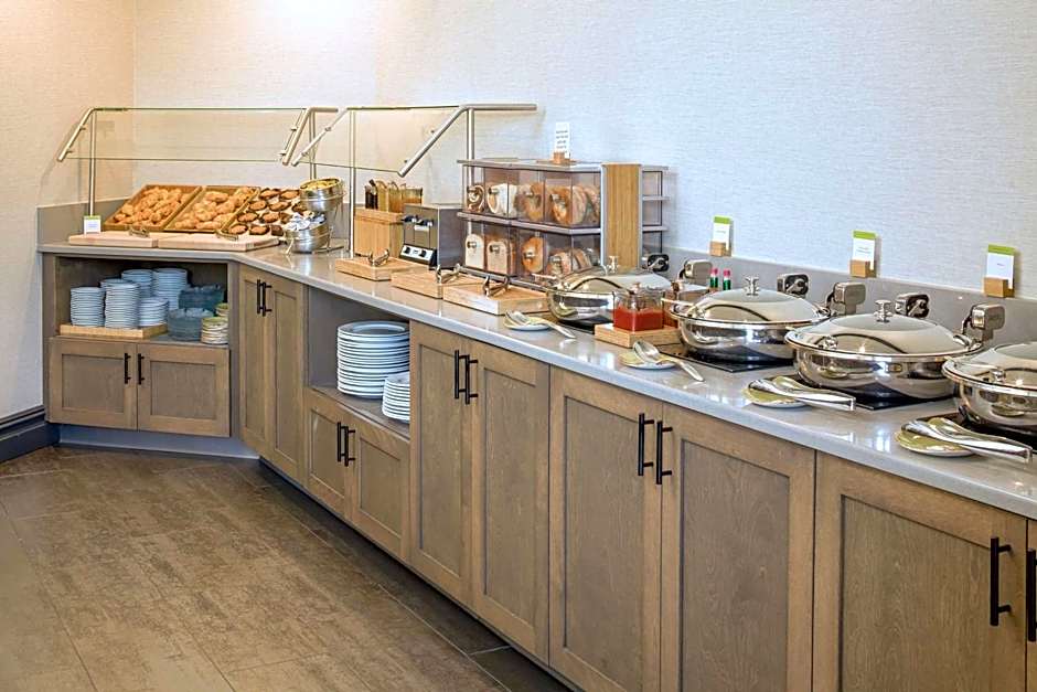 DoubleTree by Hilton Rockland, MA