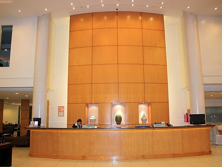 Hotel Supreme Convention Plaza