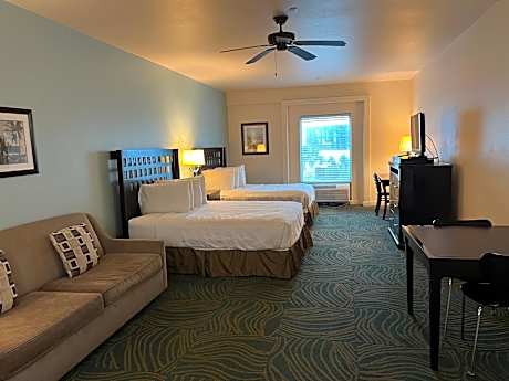 Queen Suite with Two Queen Beds and Sofa Bed