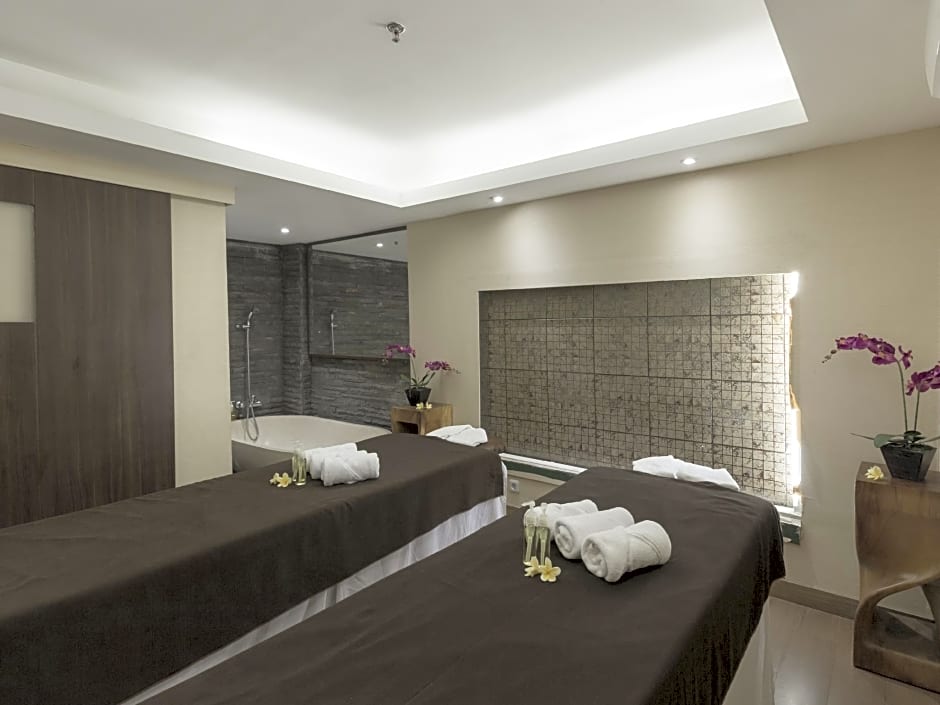 Ramada by Wyndham Bali Sunset Road Kuta