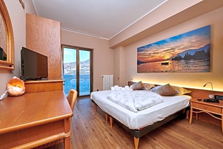 Comfort Double or Twin Room with Lake view
