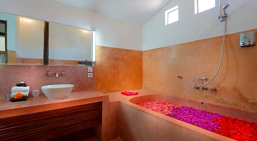 Pearl Hotel