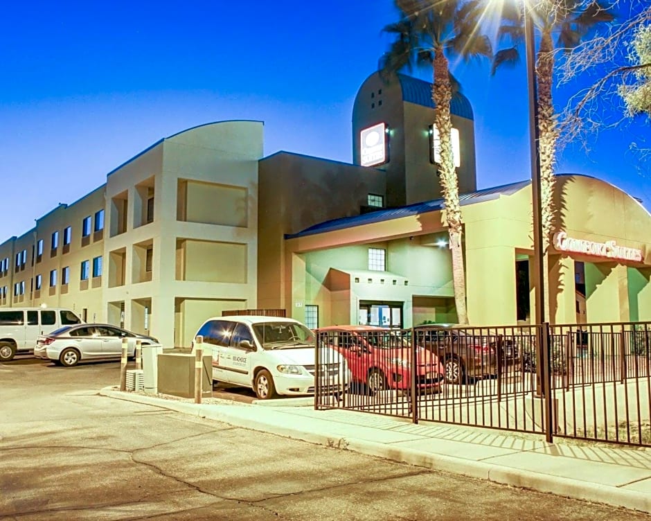 Comfort Suites Tucson Airport