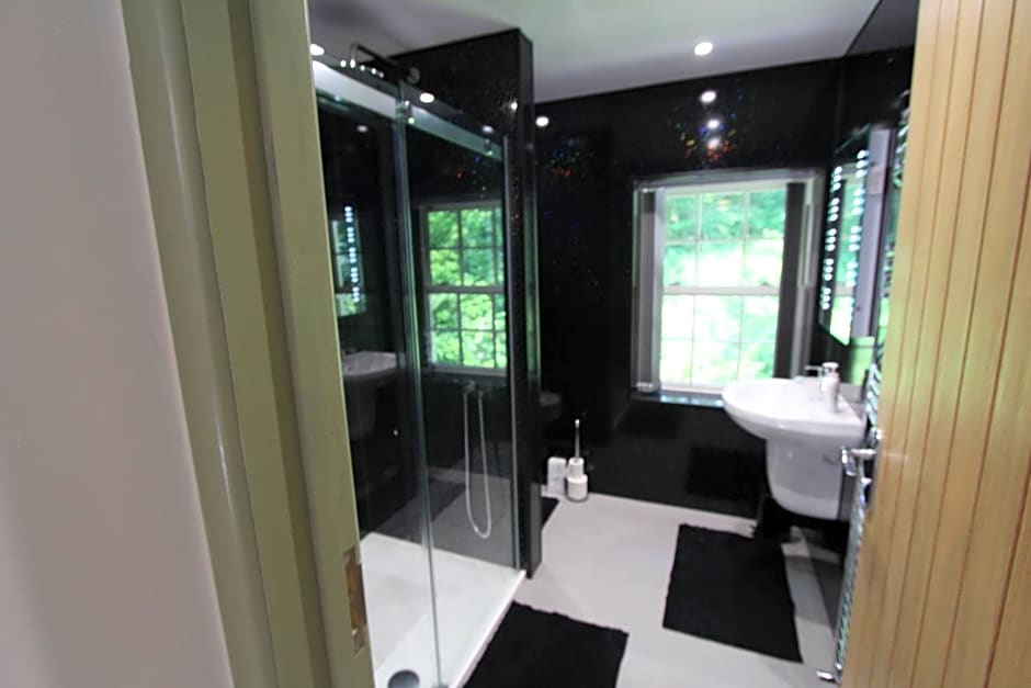 Rhydyfran House Aberaeron, Lampeter, West Wales, Ceredigion