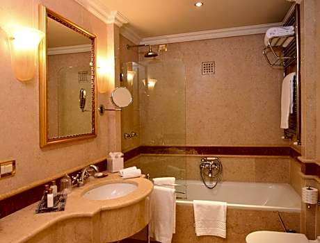 Deluxe Double Room with Grand Canal View