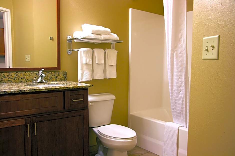 Candlewood Suites Champaign Urbana Univ Area Hotel By IHG