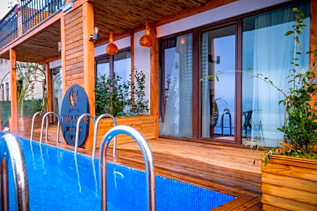 Deluxe Room with Lake View