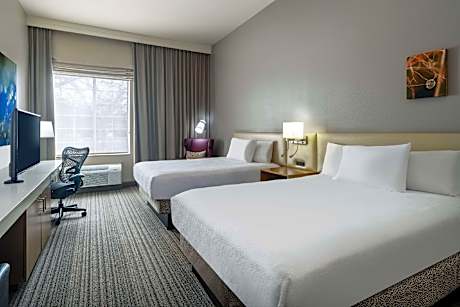 Premium Queen Room with Two Queen Beds
