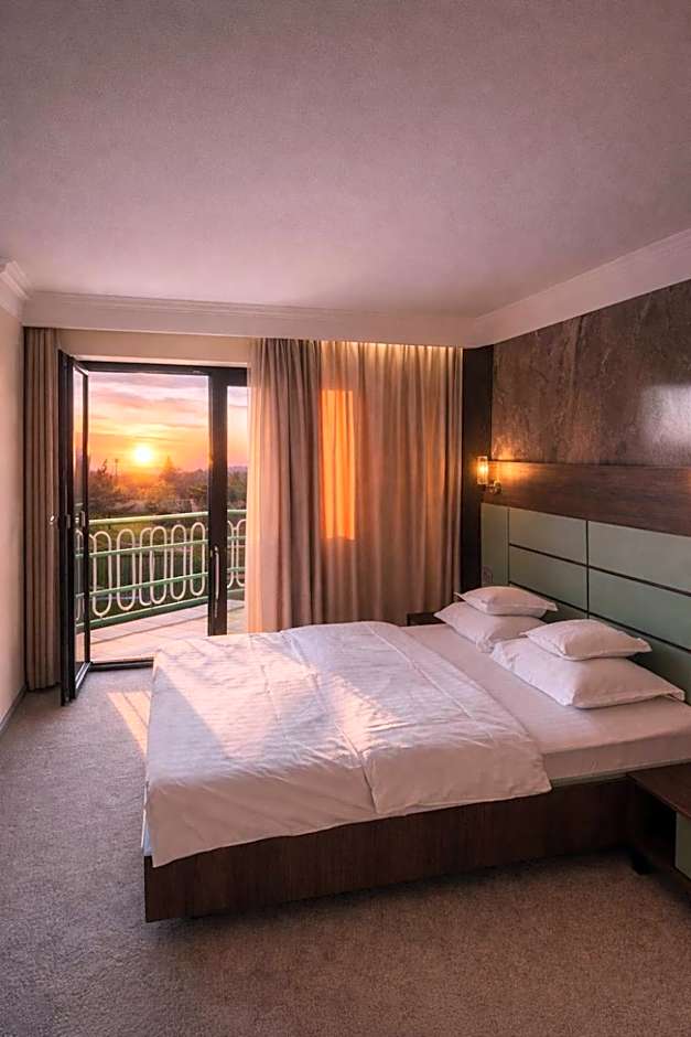 Hotel President