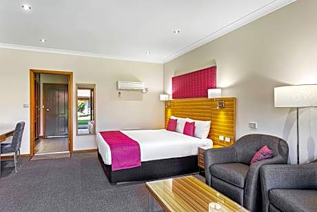 King Room with Garden View