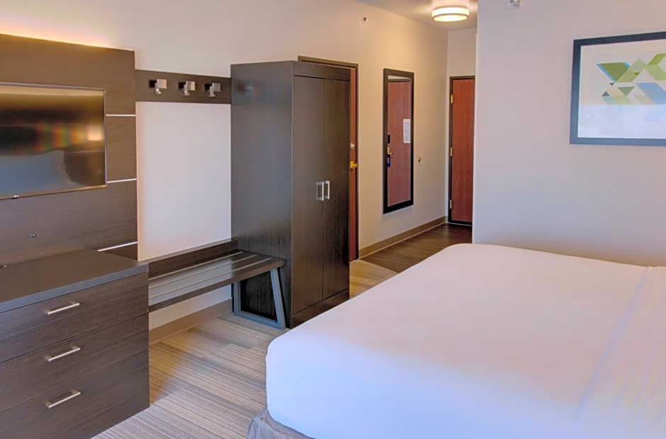 Holiday Inn Express Hotel & Suites Le Mars By IHG