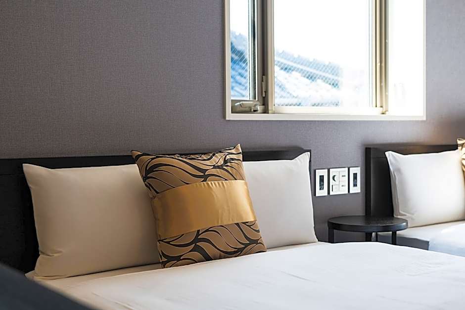 GRAND BASE Moji Nagomi