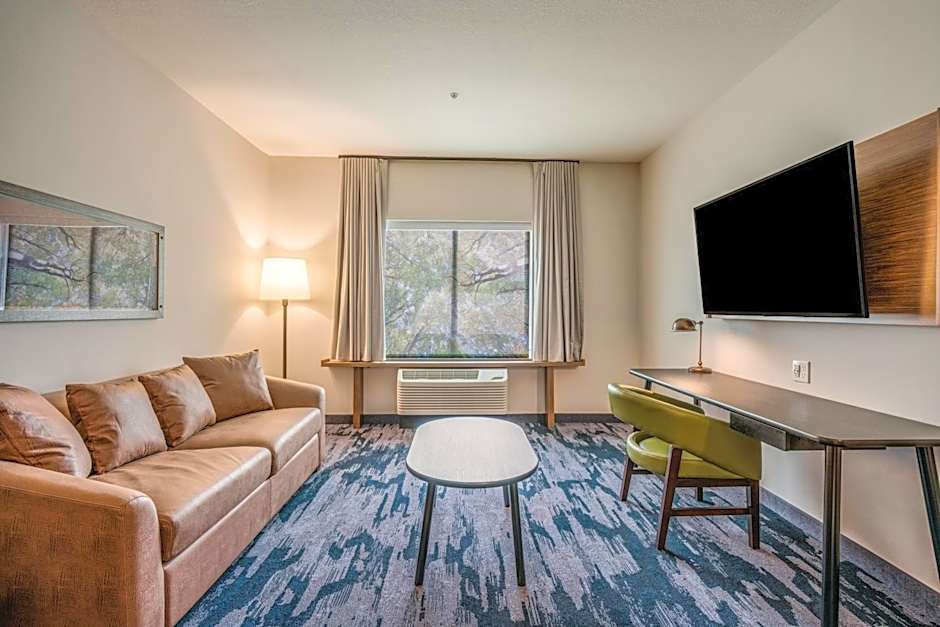 Holiday Inn Express & Suites Platteville By IHG