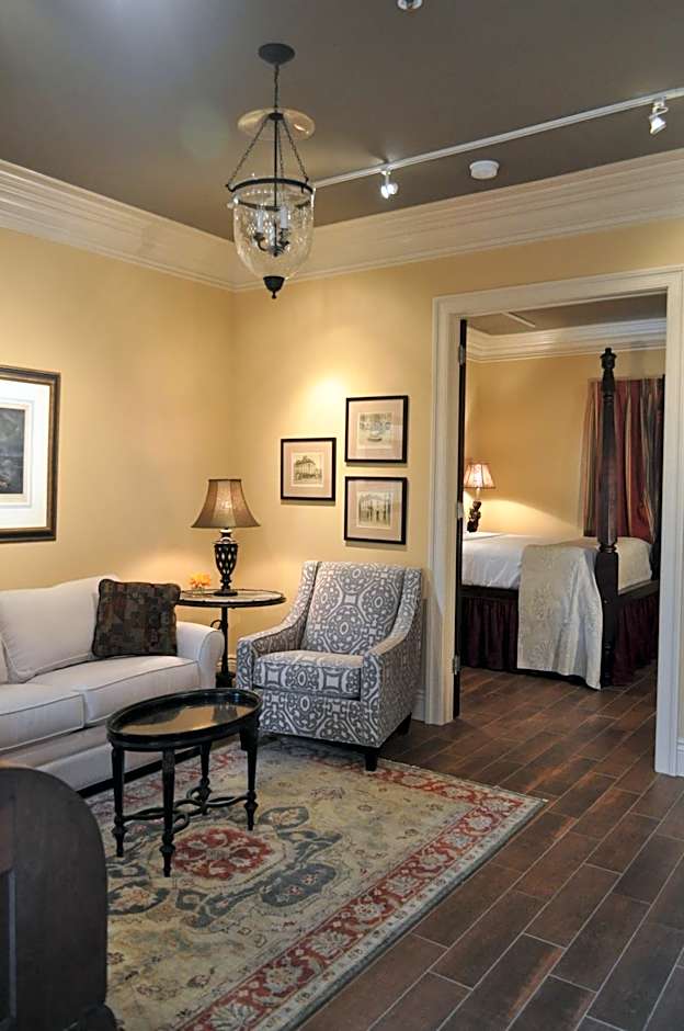 The Inn at Houmas House Plantation