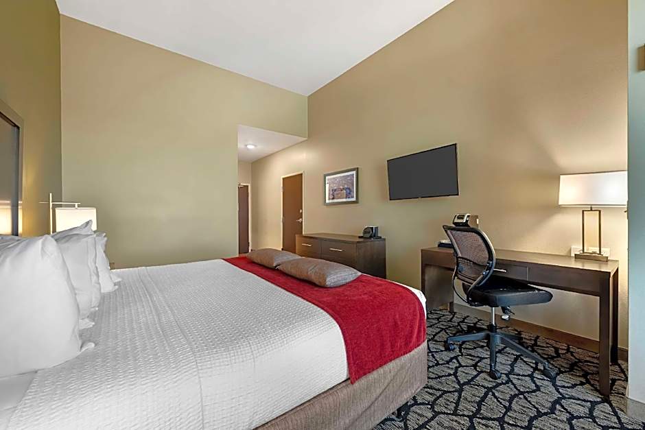 Best Western Plus Lakeview Hotel