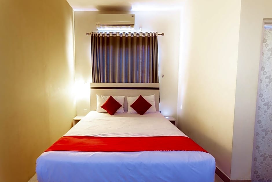 Pratisarawirya Guesthouse by ecommerceloka
