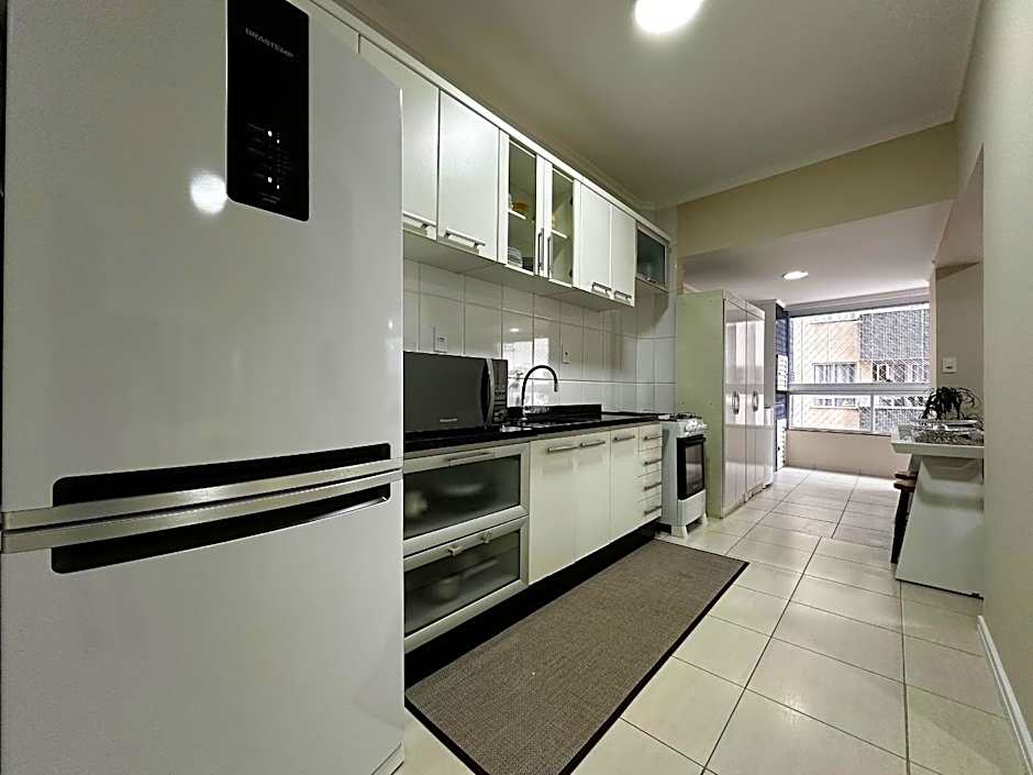 BC01- Suíte+1 | Centro | Churrasqueira | Garagem