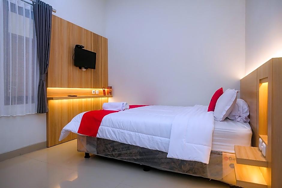 RedDoorz Syariah near Jogja City Mall 2