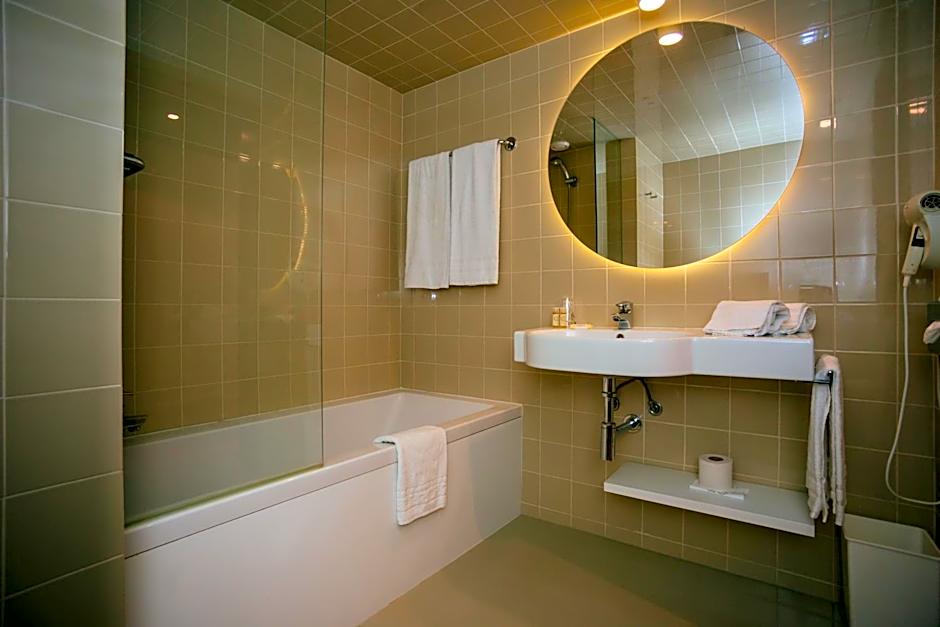 Axis Vermar Conference & Beach Hotel