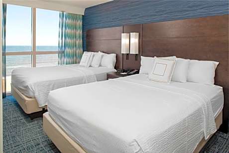 One-Bedroom Oceanfront Residential Queen Suite with Two Queen Beds and Sofa Bed - Mobility Accessible with Tub
