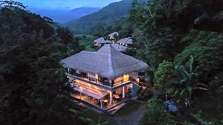 Kelimutu Crater Lakes Eco Lodge