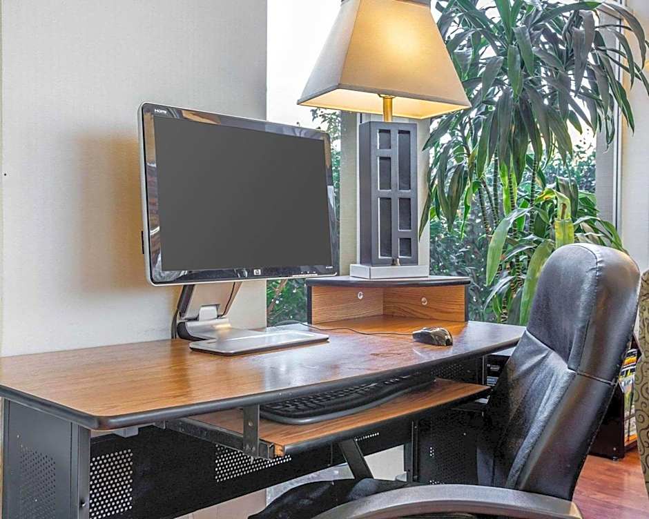 Quality Inn & Suites Cameron Park Shingle Springs