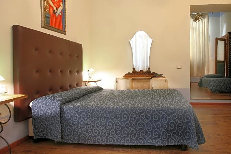 Hotel Azzi