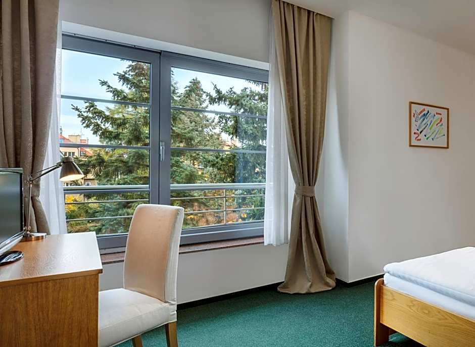 Hotel Oya