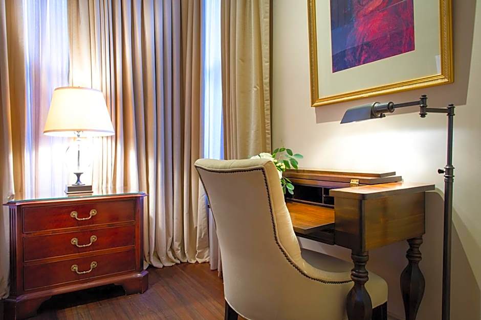 Stonehurst Place Bed & Breakfast