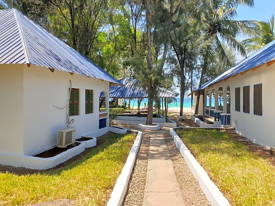 Nungwi Inn Beach Cottages