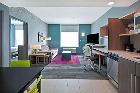 1King Hearing Accessible Suite Nonsmoking