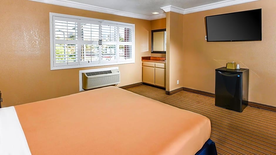 Hollywood Inn Express South