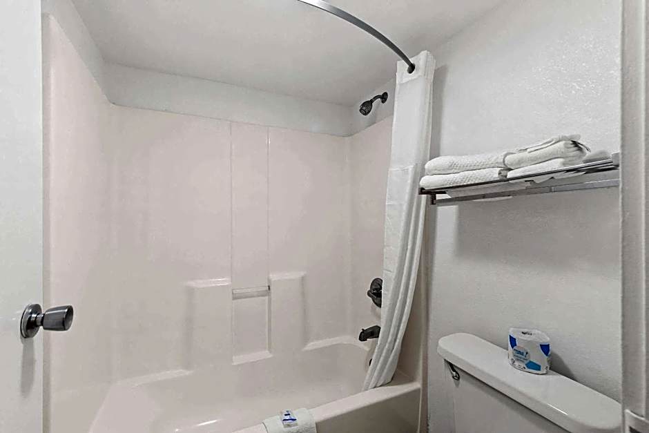 Rodeway Inn Dalton South