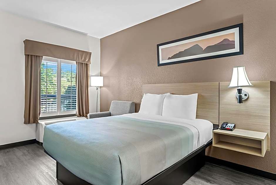 Quality Inn & Suites Sunport Airport Albuquerque