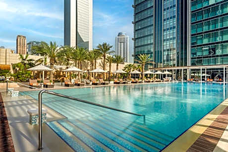 One Bedroom Suite With Executive Lounge Access