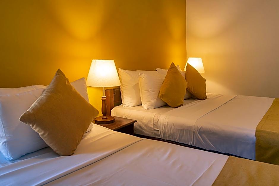 Ceyloni Lake Residency