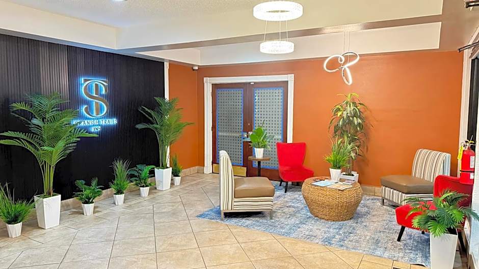 Spanish Trails Inn - Laredo Hotel