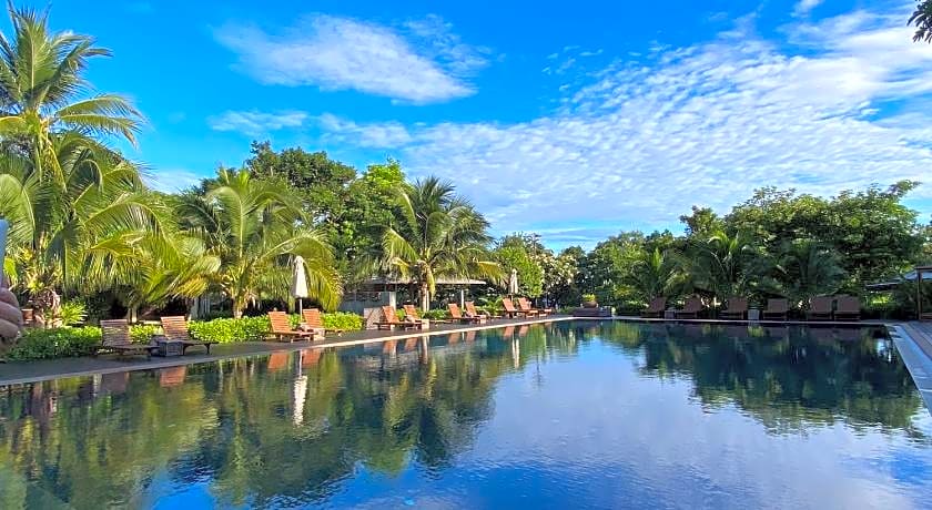 Royal River Kwai Resort & Spa