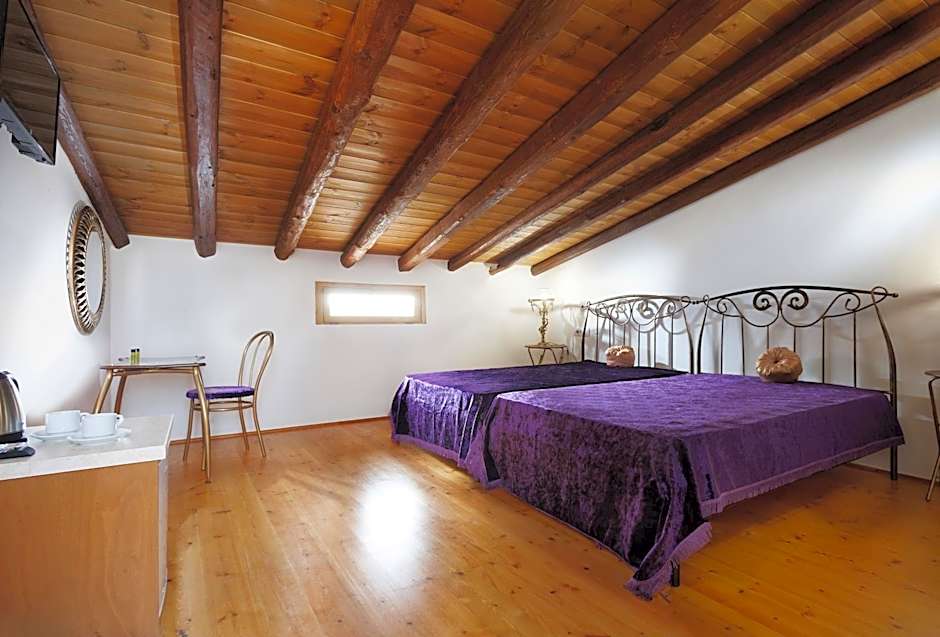 Casa Perla Suites