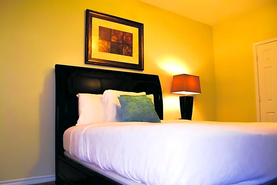 The Reside Fully Furnished Condos - Medical Stays Welcome