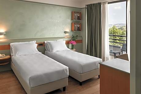 Twin Room with Private Bathroom