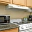Plantation Hale Suites