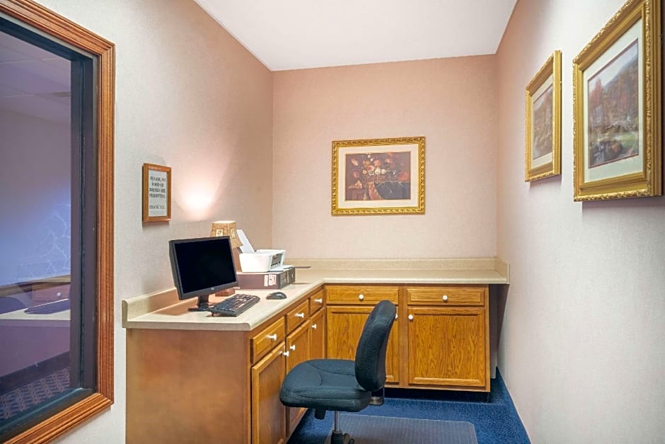 Baymont by Wyndham Albany