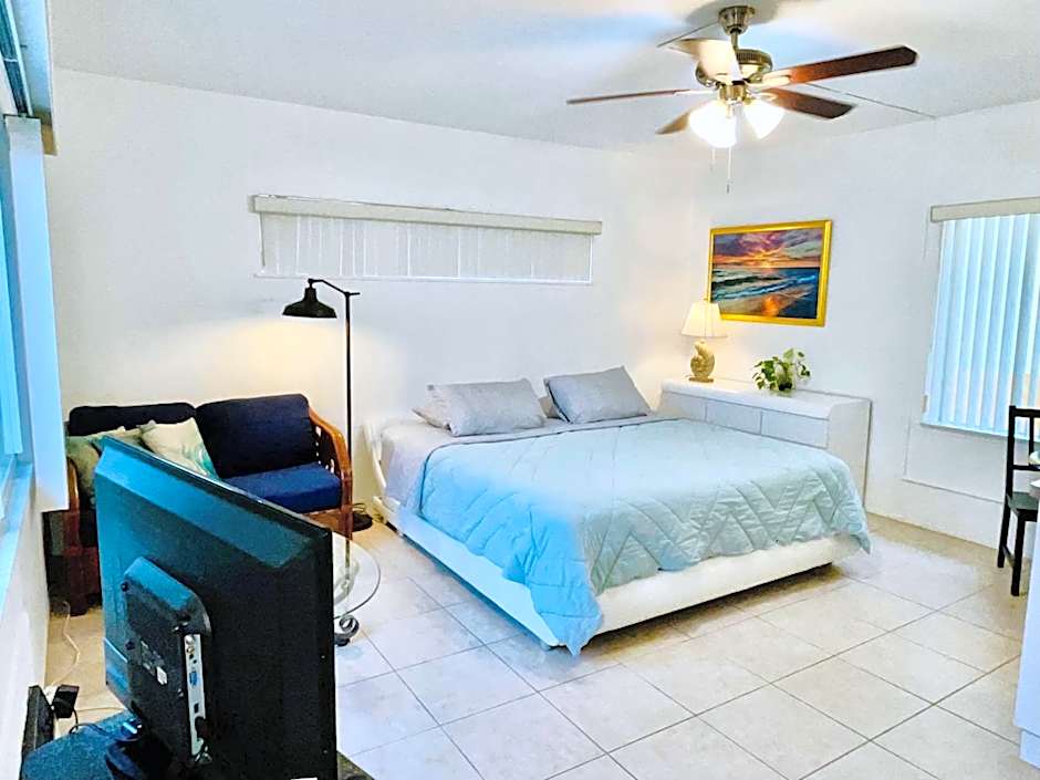 Beach Tide Motel